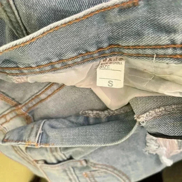 Women’s Shorts - Picture 6 of 7